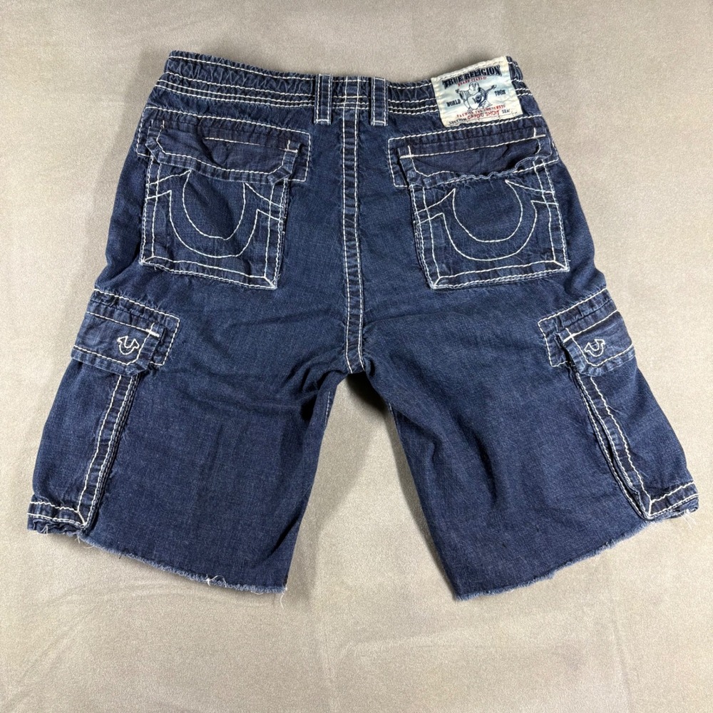 True Religion Mens Dark Wash Super T Contrast Stitch Denim Cargo Shorts Size 32